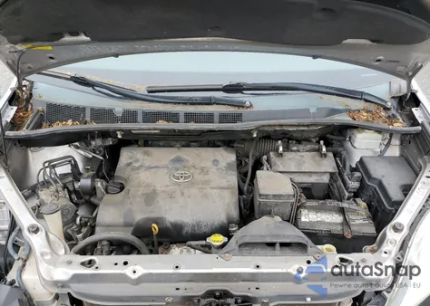 2012 Toyota Sienna Le z USA, uszkodzony, nr VIN 5TDKK3DC7CS248949